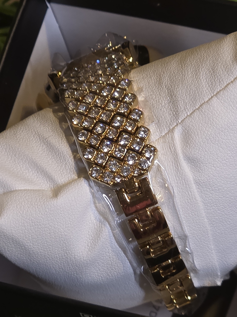Invicta Celestial Lady 32mm Gold Crystal-Accent Bracelet Watch - Picture 3 of 5